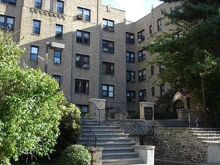 1st image of 5 North Ave