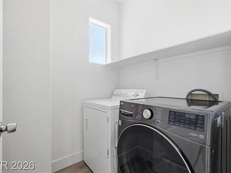 10630 Lessona St — Photo 16