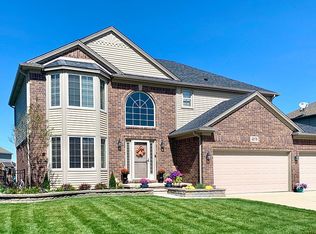 22179 Danielle Dr, Macomb, MI 48042