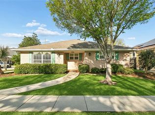 6166 Fleur De Lis Dr, New Orleans, LA 70124