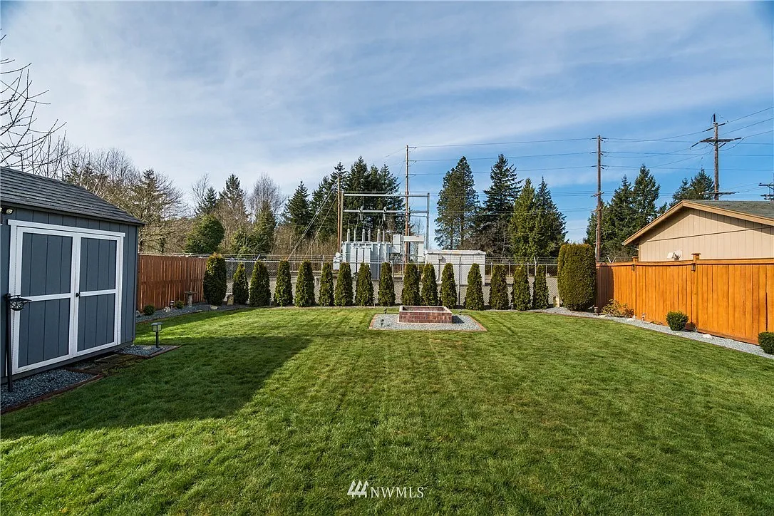 3 bed, 7000 sqft, $1,400 — Photo 2