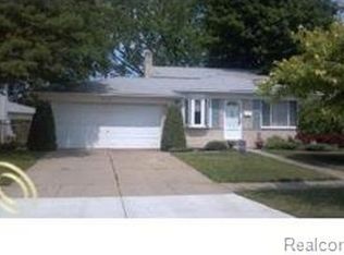 32748 Rosenbusch Dr, Warren, MI 48088