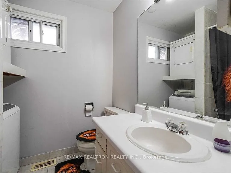 28 Rexdale Blvd #16 — Photo 11