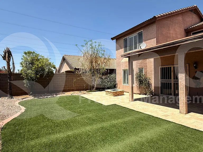 3211 E Behrend Dr — Photo 27