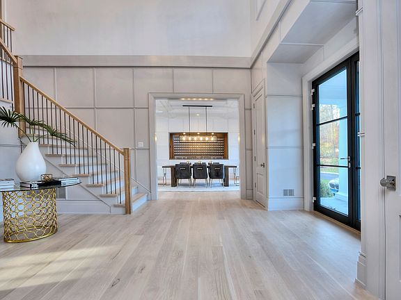 97 Skyview Lane