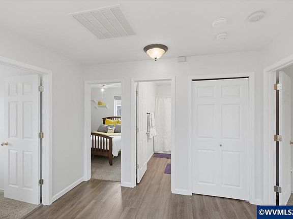 4th image of 1562 Beaver Ct SW