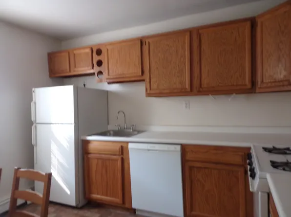 198 Everett St #8, Quincy, MA 02170