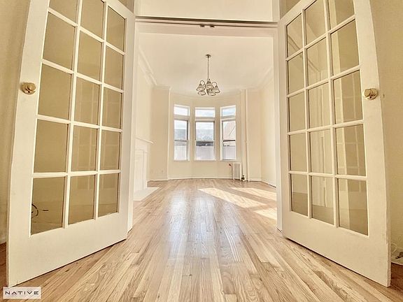 3rd image of 782 Manhattan Ave #2