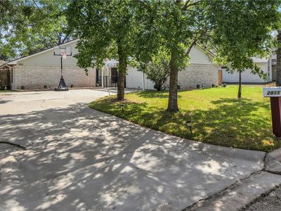 2811 Pierre Pl, College Station, TX, 77845
