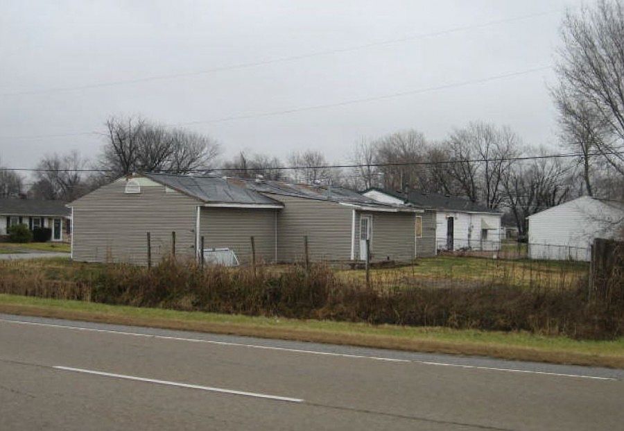 2nd image of 600 Saint Monica Dr