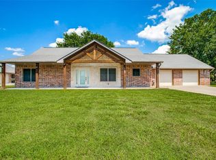 2200 Albert Broadfoot St, Bonham, TX 75418