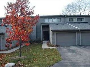673 Skynob Dr, Ann Arbor, MI