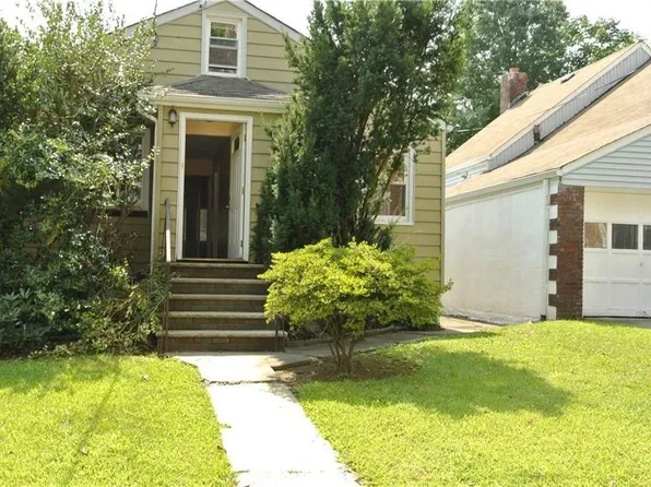 294 Locust Ave, Staten Island, NY 10306