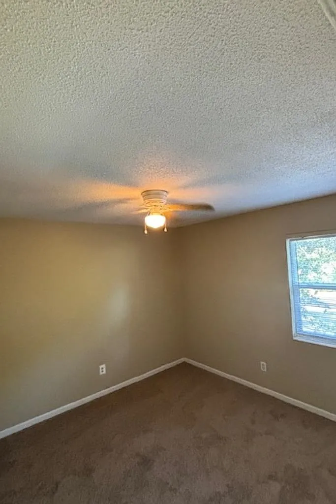 2 bed, 868 sqft, $975 — Photo 3