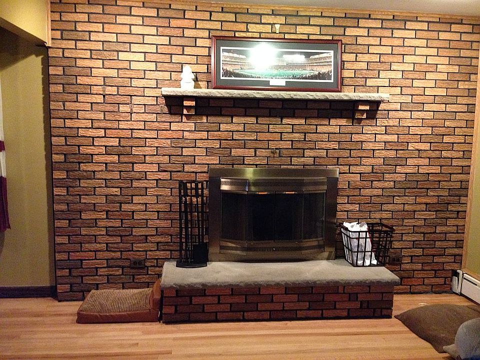 FULLY FUNCTIONAL FIREPLACE