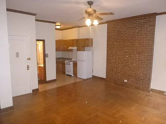 Rented by John Downey, LREB | media 28