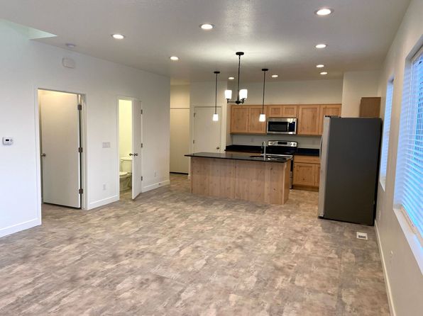 437 W 200 N APT 6