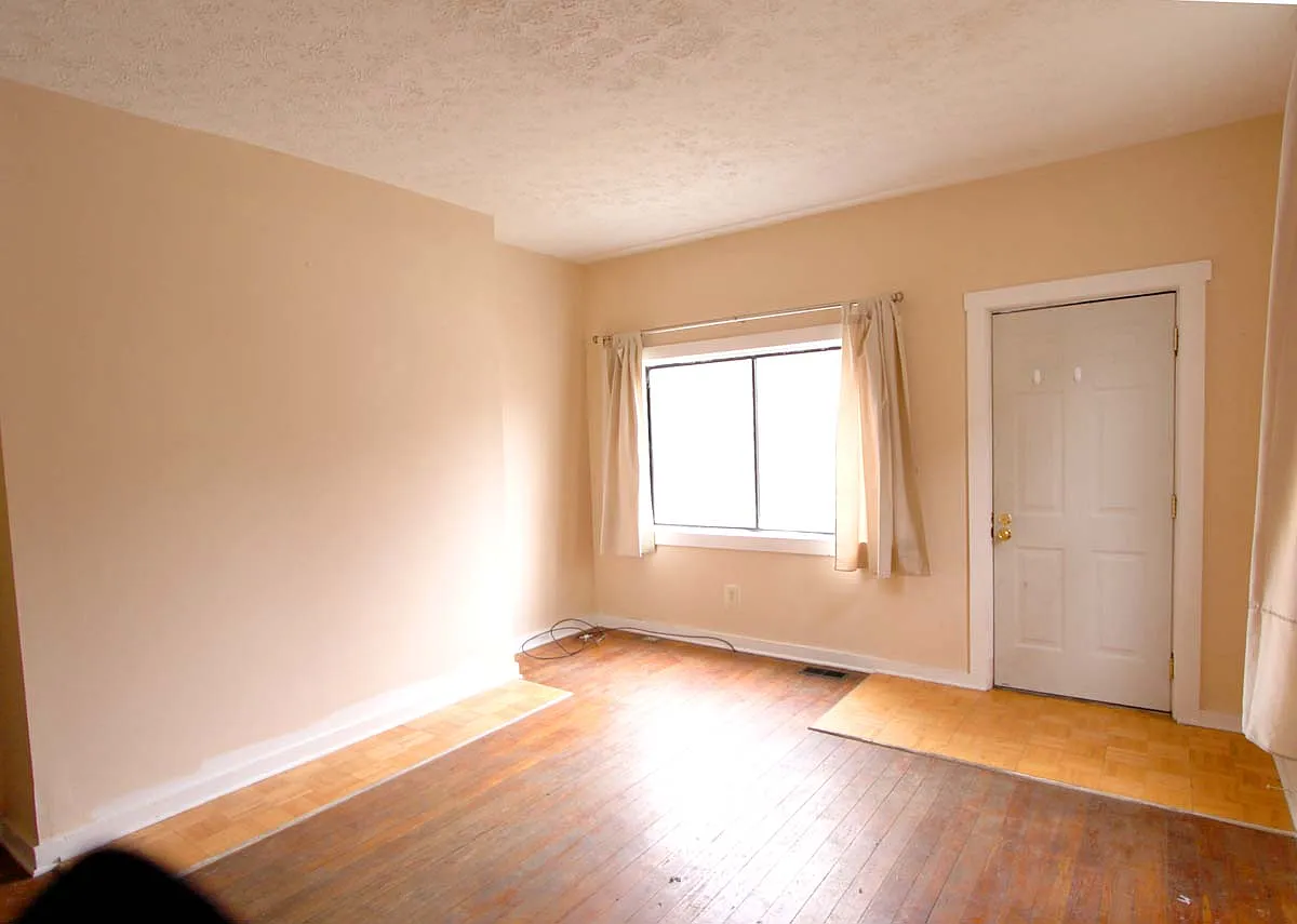 2 bed, $1,200 — Photo 2