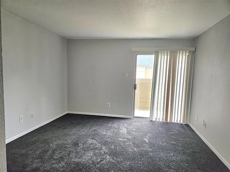 8421 Hearth Dr #21 — Photo 8