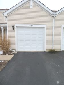 658 Springwood Dr #658, Joliet, IL, 60431