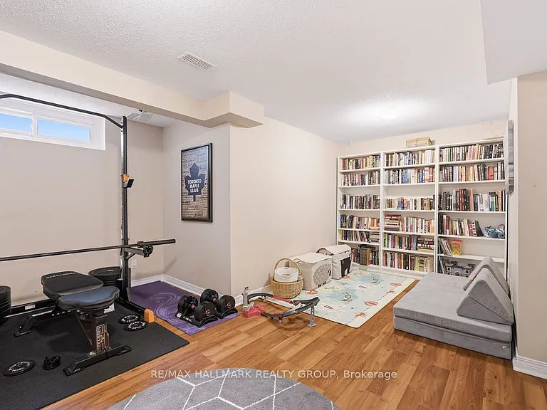 1542 Tonilee Dr — Photo 43