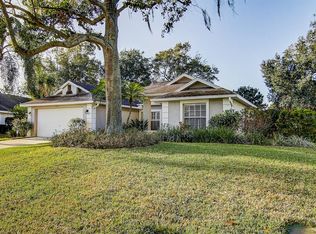 3221 Kilmer Dr, Plant City, FL 33566