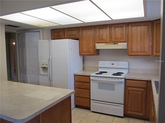 2nd image of 60 N Winthrop Ave