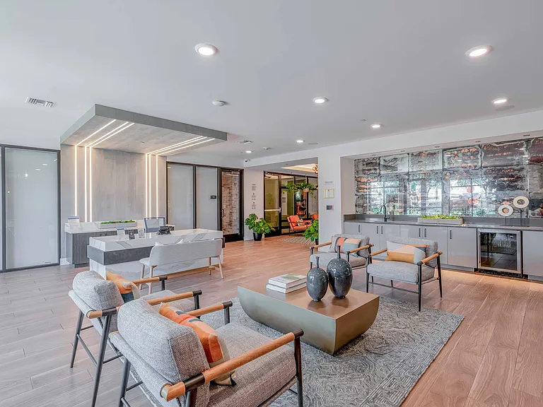 Citron Apartments — Photo 15