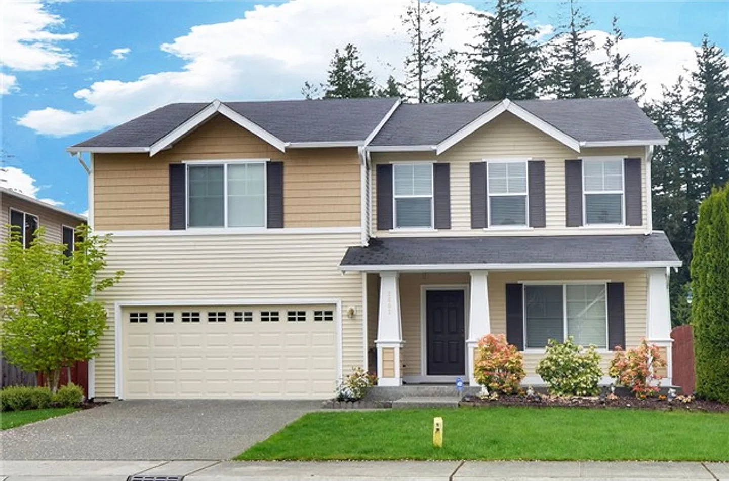 4Bed/3Bath Home with New Flooring Near Beaver Lake in Sammamish! — Photo 1