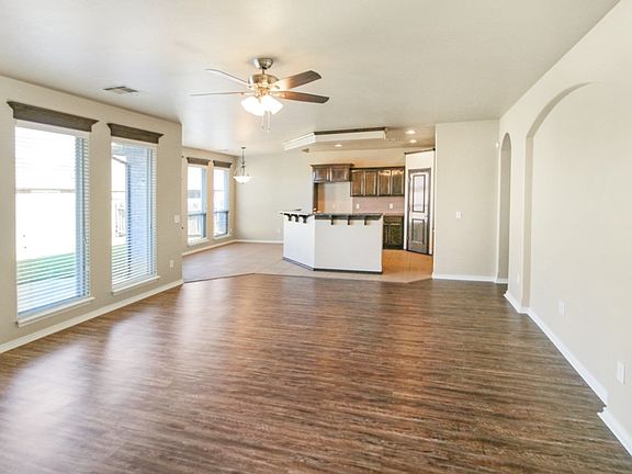 2nd image of 16317 Vallejo Pl