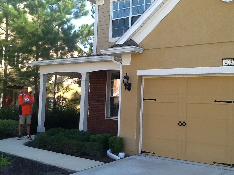1st image of 4237 Metron Dr