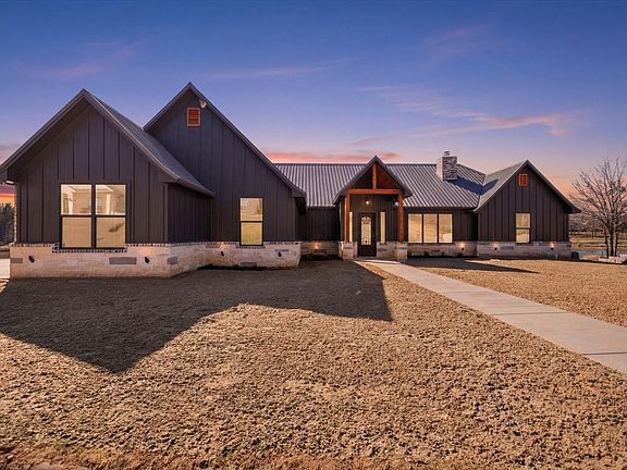 3rd image of 24110 Sun Ridge Rd