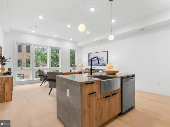 1338 N Franklin St #C, Philadelphia, PA 19122