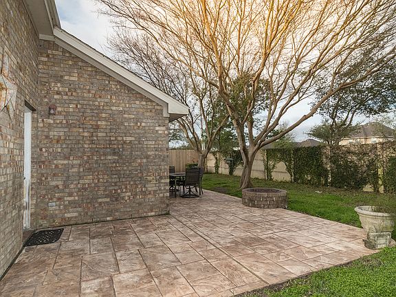 2nd image of 849 Crystal Bay Ln