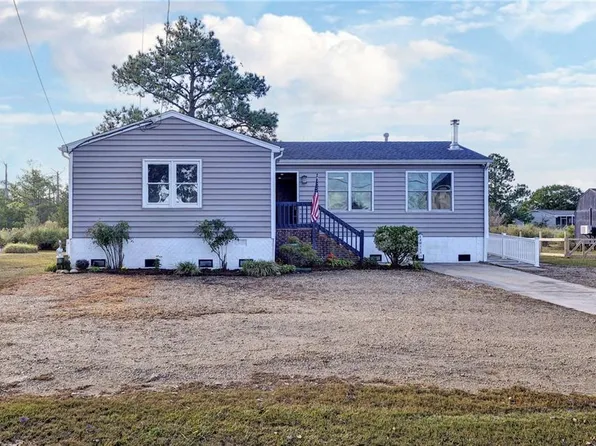 18 Ridge Rd, Poquoson, VA 23662