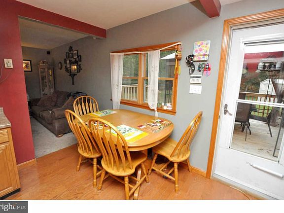 5th image of 553 Cabot Dr