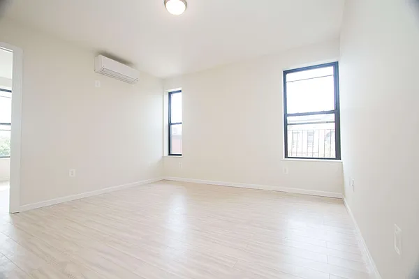 Rented by Nooklyn NYC LLC | media 27