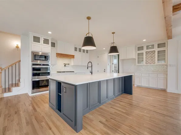 1001 Devoss Ct, Caddo Mills, TX 75135