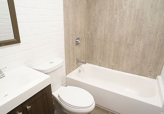 3rd image of 3014 Mickle Ave #1