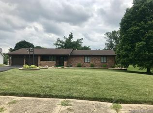 219 E Church St, Mount Auburn, IL 62547