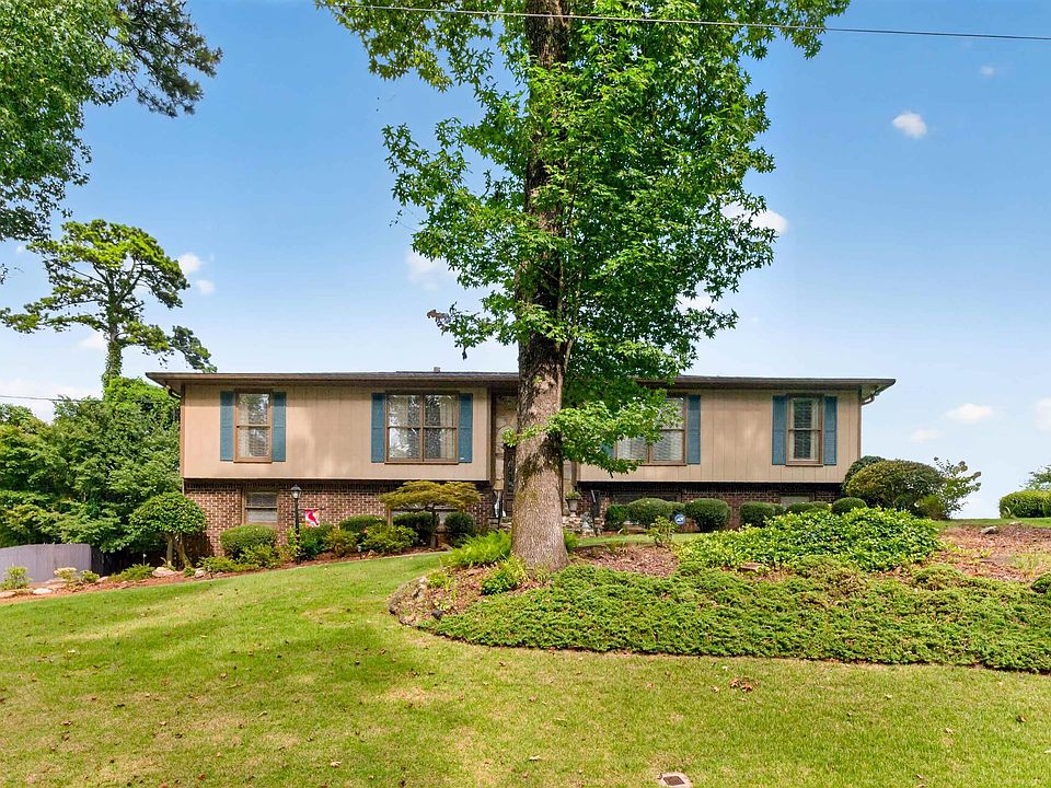 1st image of 2229 Timberlane Dr