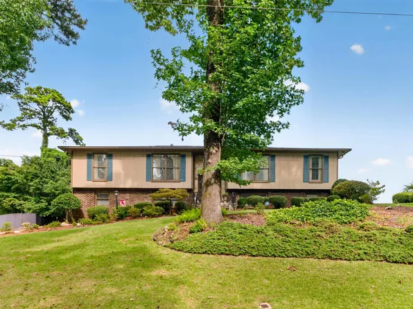 2229 Timberlane Dr, Bessemer, AL 35022