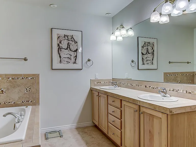 440 Laramie Blvd — Photo 16