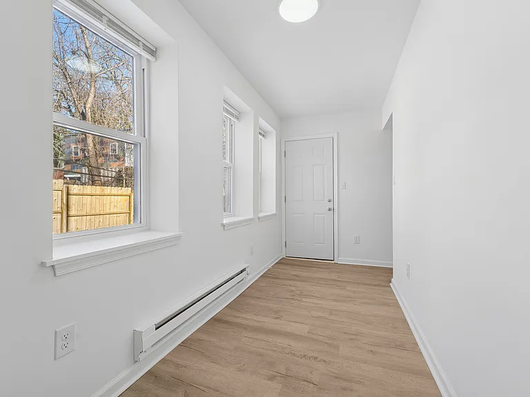 127 W Seymour St #2 — Photo 13