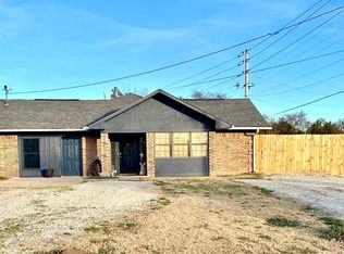 308 S College St, Ravia, OK 73455