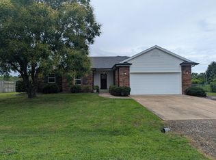 671 N Russell Avenue, Bolivar, MO 65613