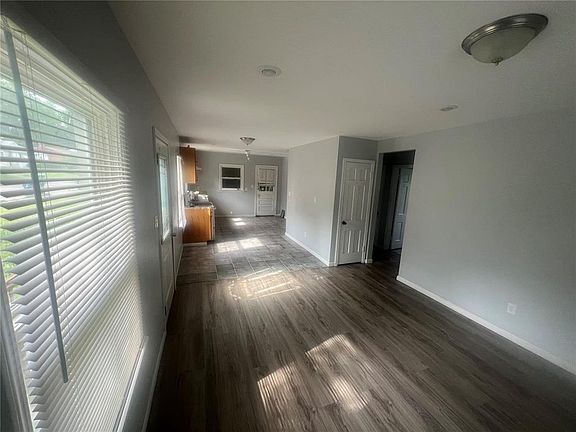 3rd image of 10052 Stimson Dr