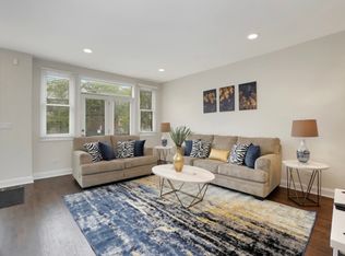 4423 S Lake Park Ave, Chicago, IL 60653