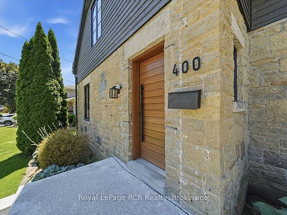 3rd image of 400 2nd Ave W