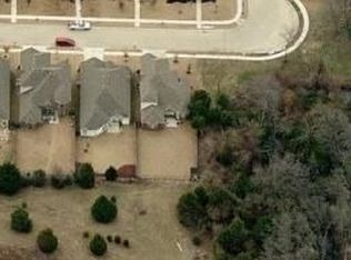 1228 Whitecreek Dr, Glenn Heights, TX 75154